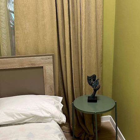 Ostello La Casa Emilioangi Erevan Esterno foto