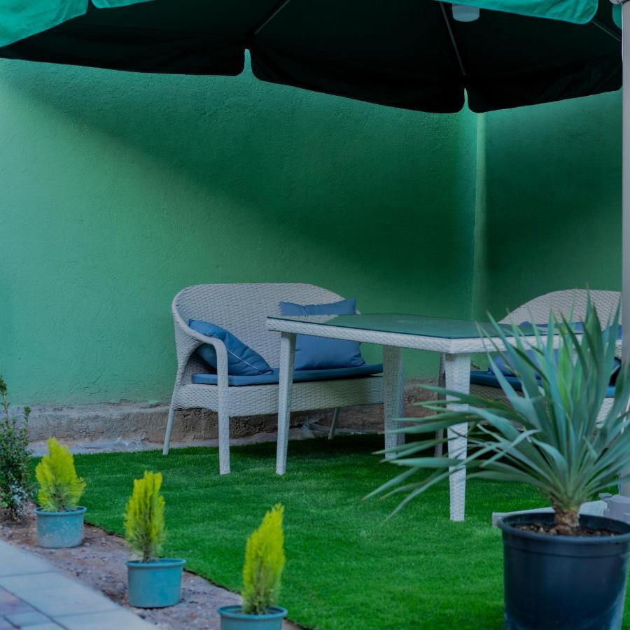 Ostello La Casa Emilioangi Erevan Esterno foto